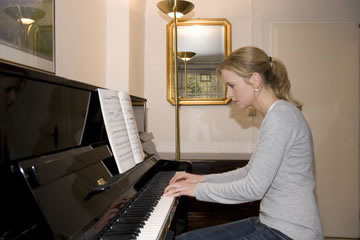 Üben am Klavier Üben am Klavier